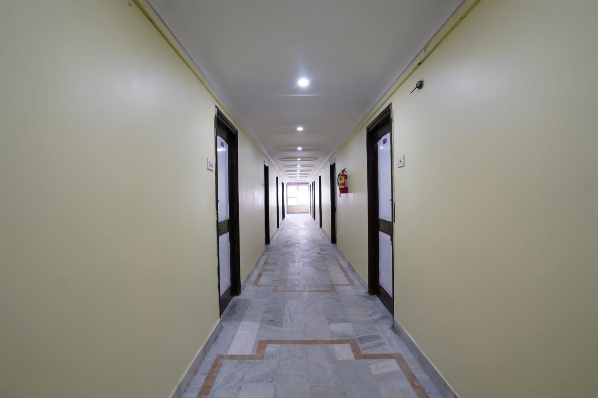 Hotel O Raja Residency Near Snow World Secundurabad Exterior foto