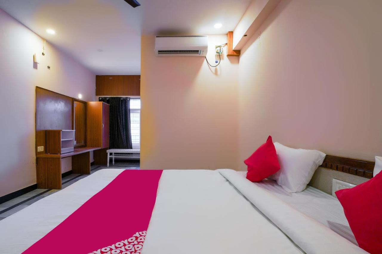 Hotel O Raja Residency Near Snow World Secundurabad Exterior foto